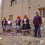 en costumes traditionnels